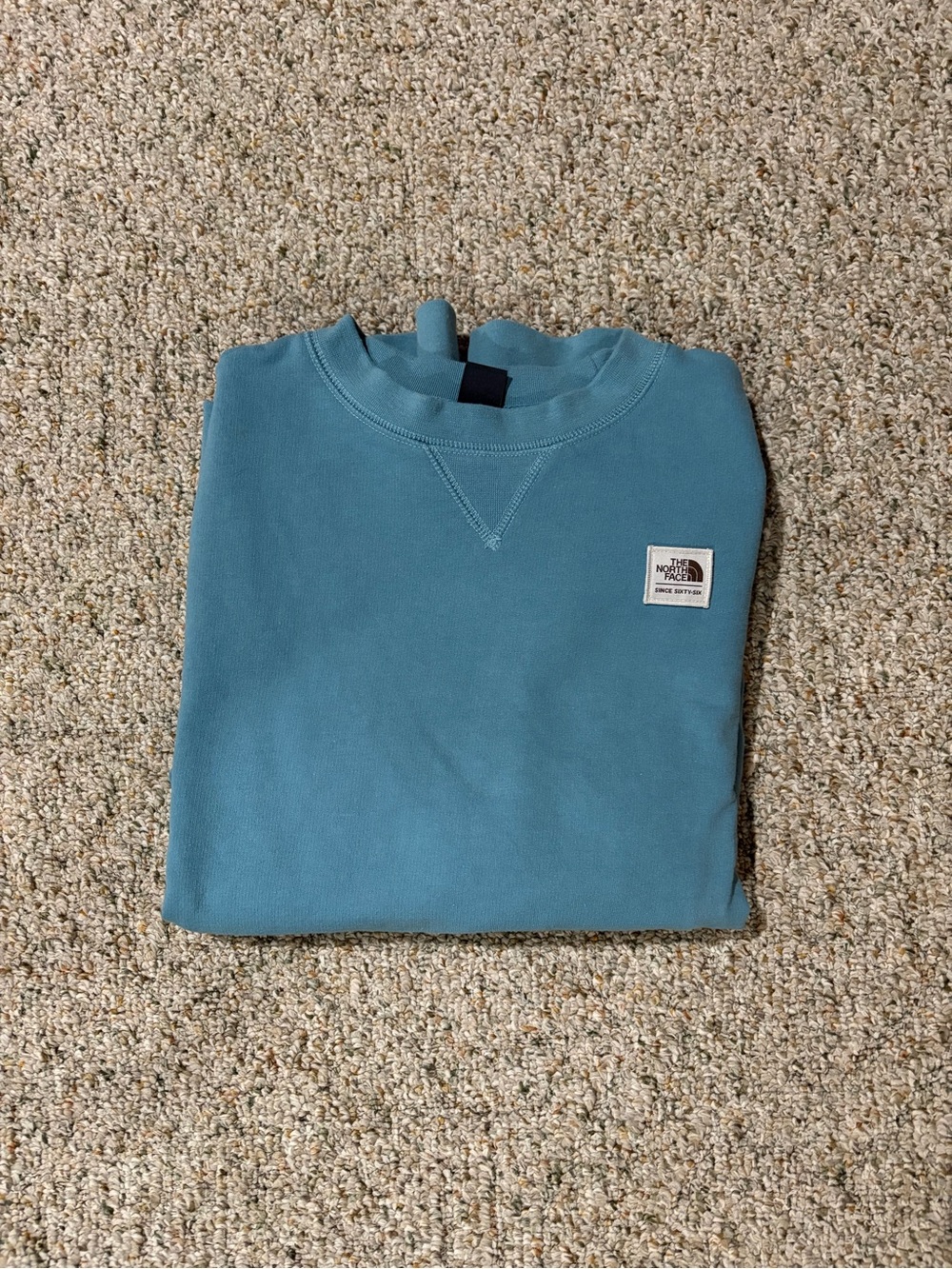 Blue NORTH FACE crewneck